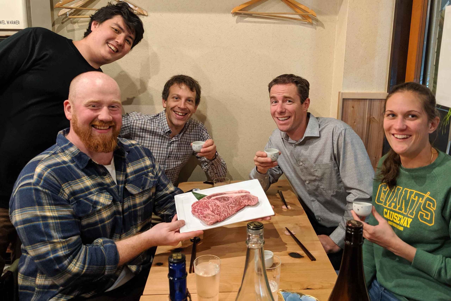 新宿で和牛と日本酒の8コース・テイスティング・ディナー