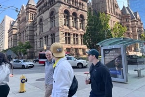 Toronto: excursão histórica informal a pé