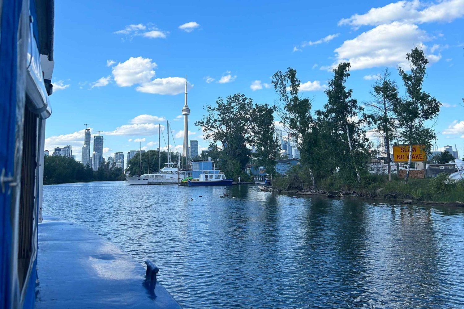 Toronto: passeio informal por terra, ar e mar