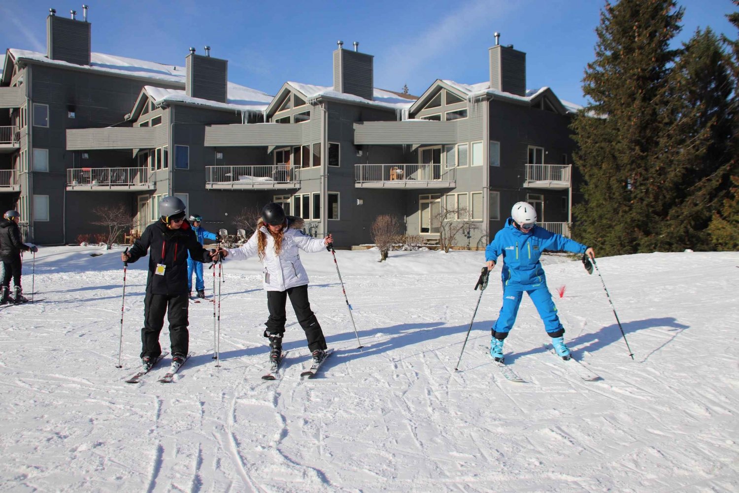 From Toronto: Blue Mountain Beginner Skiing Lesson