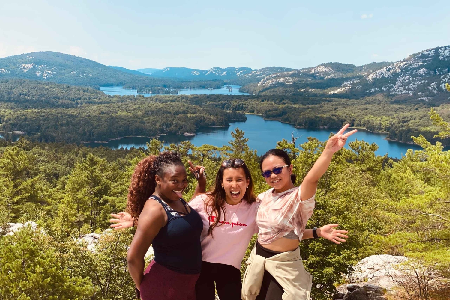 From Toronto: Killarney and French River Guided Day Hike