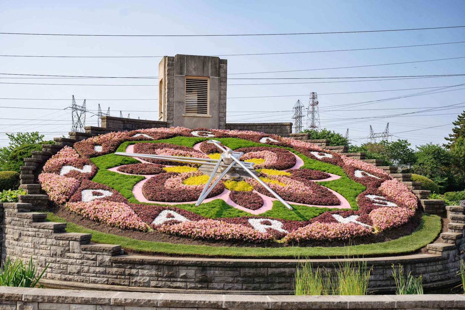 トロント発：ナイアガラの滝ガイド付き日帰りツアー（ボートクルーズ付き）