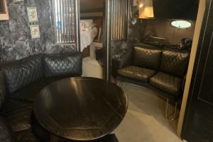 Ylellinen 40ft Yacht Charter