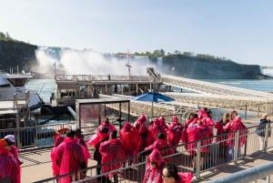Niagara Falls: Early Access Boat & Journey Behind the Falls