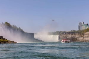 Niagara Falls: Early Access Boat & Journey Behind the Falls