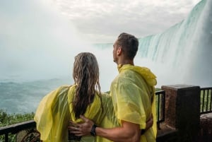 Niagara Falls: Early Access Boat & Journey Behind the Falls