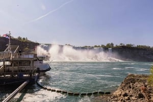 Niagara Falls: Early Access Boat & Journey Behind the Falls