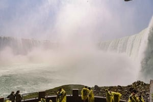 Niagara Falls: Early Access Boat & Journey Behind the Falls
