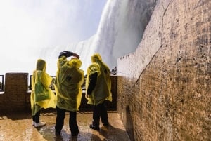 Niagara Falls: Early Access Boat & Journey Behind the Falls