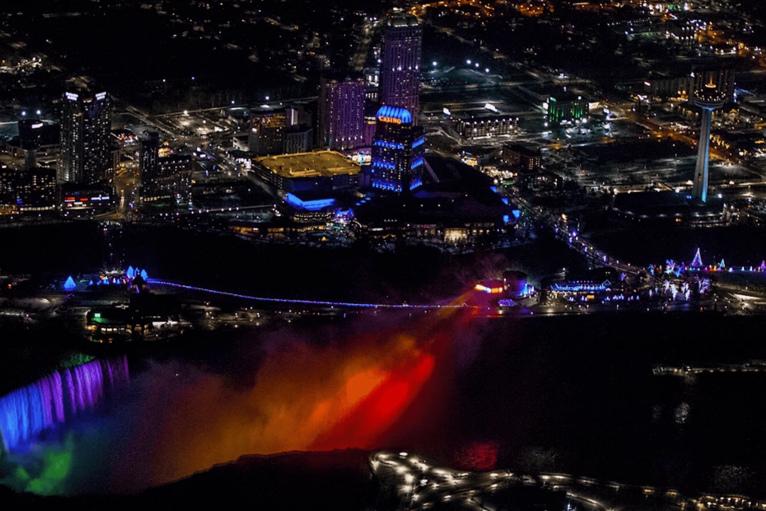 Niagaran putoukset, Kanada: Nights & Lights Helikopterikokemus