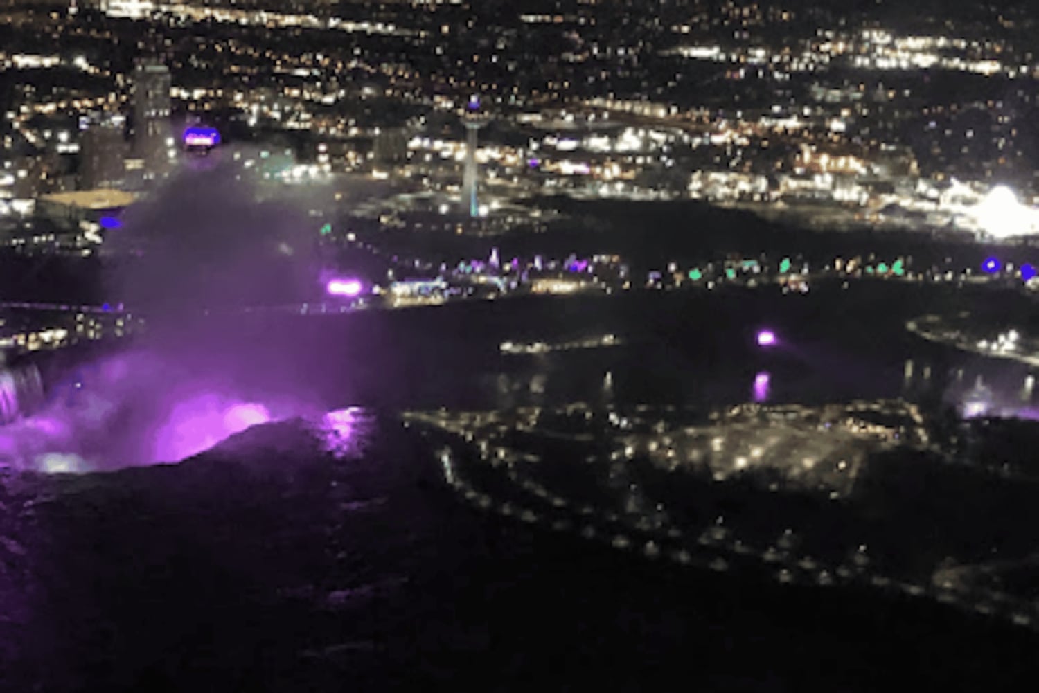 Niagaran putoukset, Kanada: Nights & Lights Helikopterikokemus