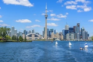 Niagara Falls Day Trip with Cruise from Toronto Metropolitan