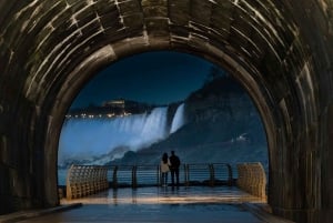 Niagara Falls: Tunnel Experience at Night & Power Station