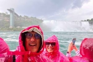 Niagara watervallen: Privé Tour van een halve dag met boot & helikopter