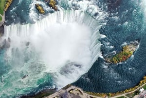 Niagaran putousten kiertoajelu Torontosta valinnaisella laivaristeilyllä