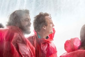 Niagaran putousten kiertoajelu ja Skip the Line -risteily & vaahteranmaistelu