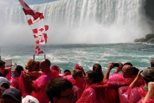 Omvisning i Niagarafallene med Skip the Line-cruise og lønnesmaking