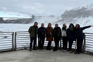 Omvisning i Niagarafallene med Skip the Line-cruise og lønnesmaking