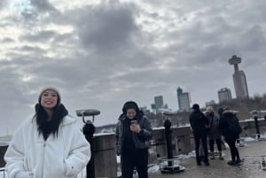 Omvisning i Niagarafallene med Skip the Line-cruise og lønnesmaking