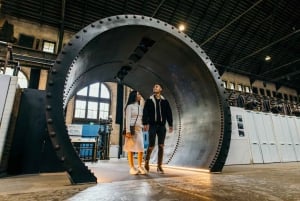 Niagaran putoukset: Tunnel Experience at Night & Power Station