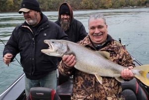 Niagara-joen kalastus charter Lewistonissa New Yorkissa