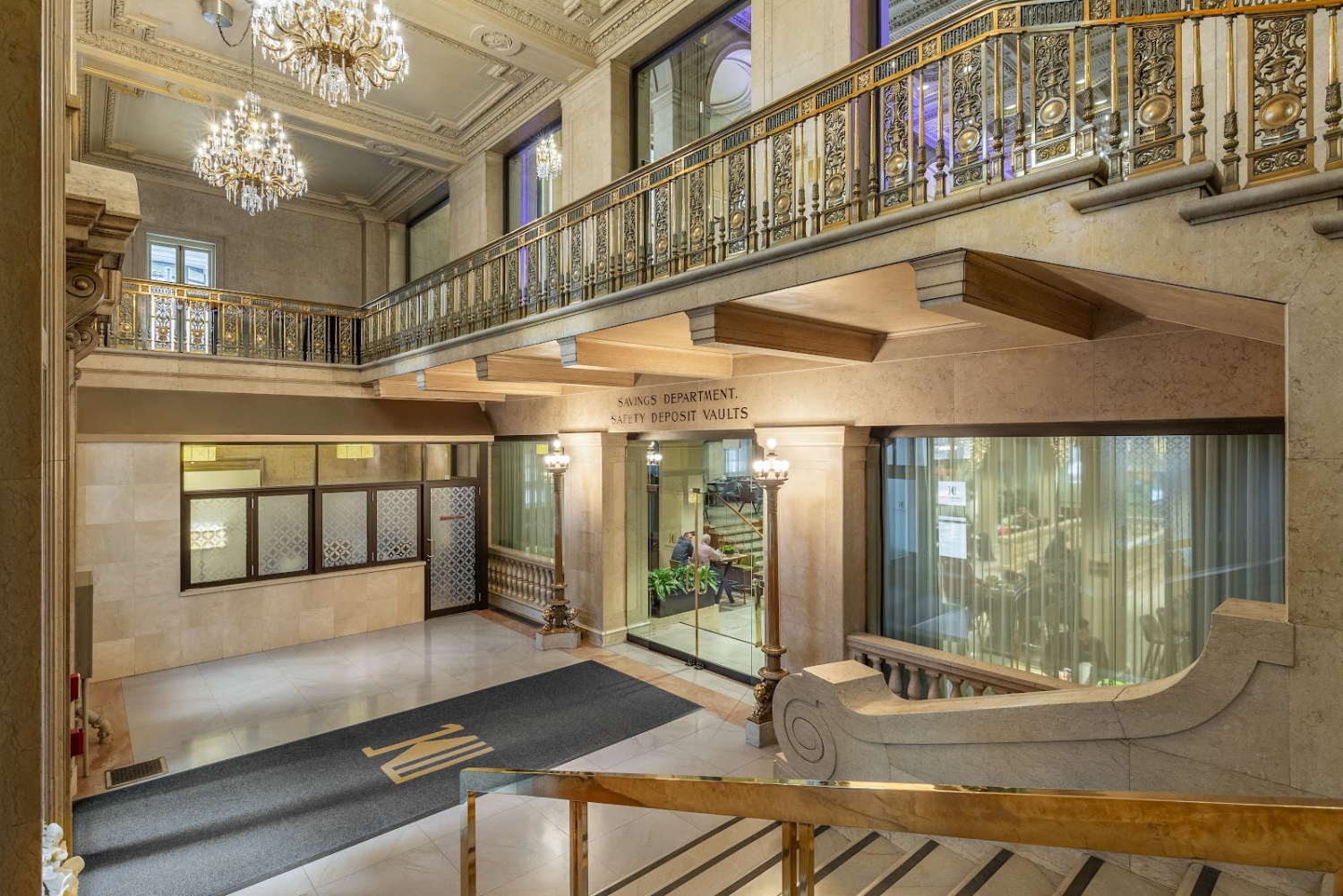One King West Hotel & Residence