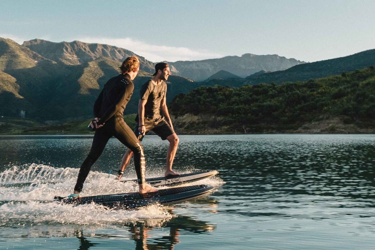 Radinn Electric Jetboard Rental – Powered Surfing in Toronto