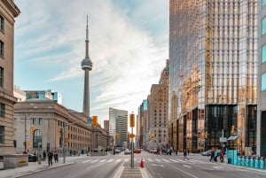 Toronto: 2-Hour Downtown Walking Tour