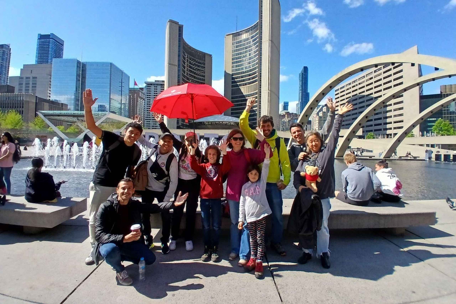 Toronto: City Highlights Walking Tour | 3-Hour