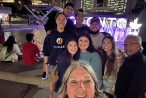 Toronto: Casual Historic Walking Tour