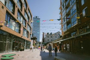 Toronto City 1-Day Sightseeing Group Tour