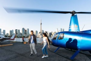 Toronto: City Sightseeing Helicopter Tour