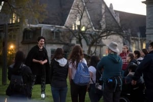 Toronto: Dark History Nighttime Walking Tour