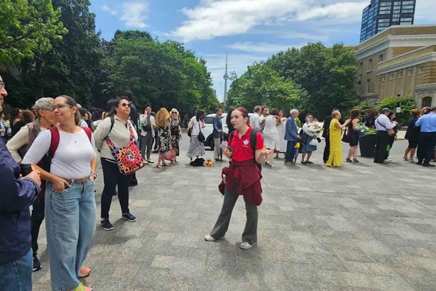 Toronto Discovery District Highlights Tour | 2-Hour