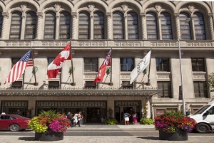 Byvandring i Toronto med tårn og havnekrydstogt