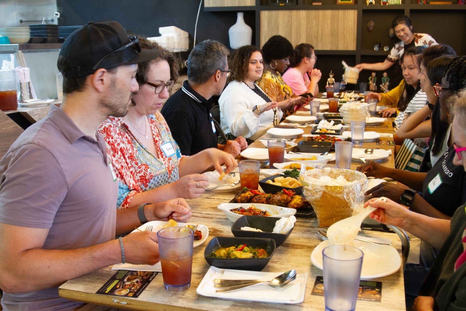 Toronto: Downtown Yonge Street Food Tour