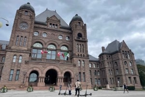 Toronto: E-Scooter City Highlights Tour | 3-Hour