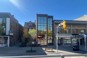 Visite des quartiers de l'est de Toronto : bus à toit ouvert et guide en direct
