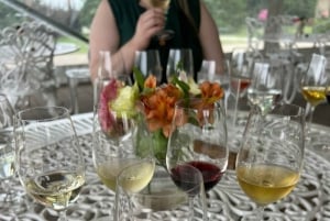 Toronto: Exclusive Private Wine Tour Experience