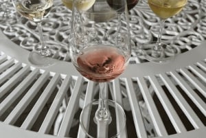 Toronto: Exclusive Private Wine Tour Experience