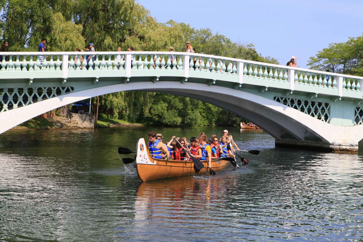 Toronto: Fall Colours Canoe Tour of the Toronto Islands