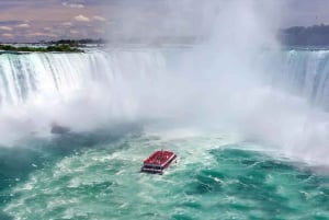 Toronto: Guided Niagara Falls Day Trip with Optional Cruise