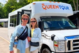 Toronto: Guided Niagara Falls Day Trip with Optional Cruise