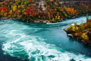 Toronto: Guided Niagara Falls Day Trip with Optional Cruise