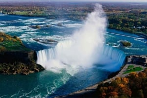 Toronto : Tour des chutes du Niagara en bateau, tour et derrière les chutes