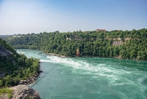 Toronto: Niagara Falls Day Tour with Optional Boat Cruise