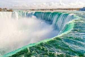 Toronto: Tagestour zu den Niagarafällen mit Fahrer