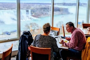Toronto: tour en barco por la tarde a las cataratas del Niágara con cena y torre