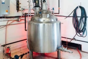 Toronto: Nickel 9 Distillery Tour and Tasting