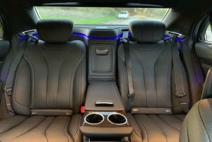 Toronto: Privat transport til Kingston City eller Queen's Unive...